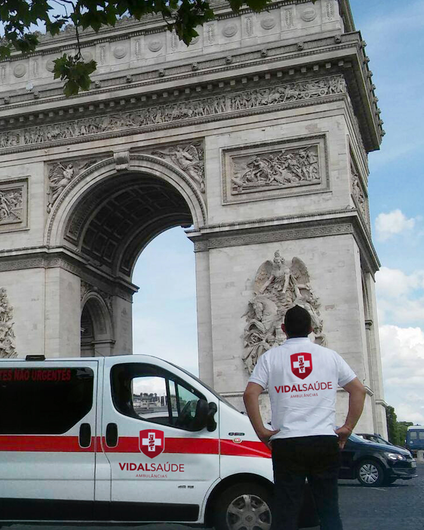 Ambulancia Paris Tratada New2